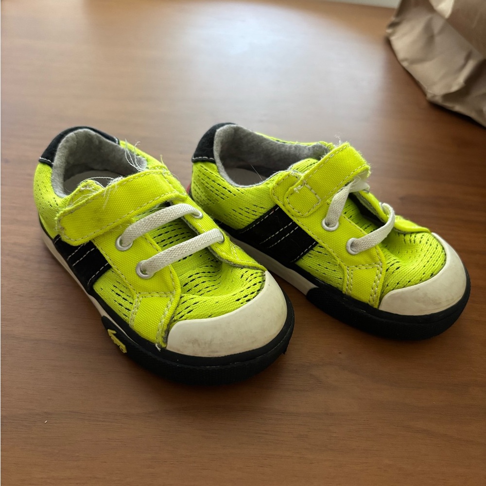 See Kai Run Green and Black Sneakers with Sporty Design
